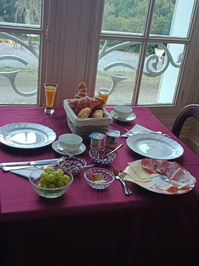 Chateau Maleplane Bed & Breakfast แซ็งต์-เลโอนาร์-เดอ-โนบลาต์ ภายนอก รูปภาพ