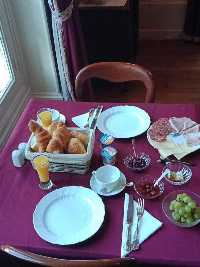 Chateau Maleplane Bed & Breakfast แซ็งต์-เลโอนาร์-เดอ-โนบลาต์ ภายนอก รูปภาพ