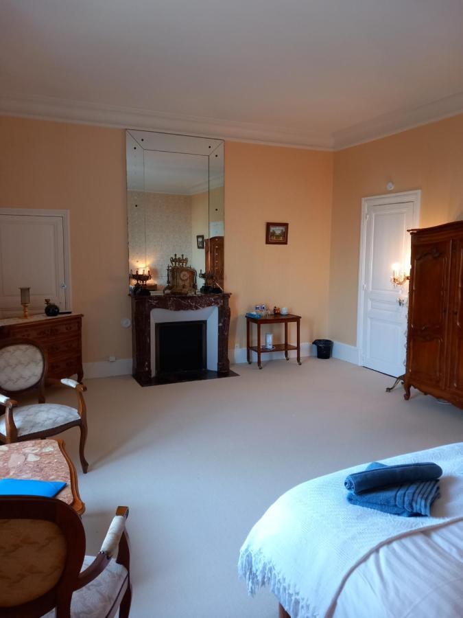 Chateau Maleplane Bed & Breakfast แซ็งต์-เลโอนาร์-เดอ-โนบลาต์ ภายนอก รูปภาพ