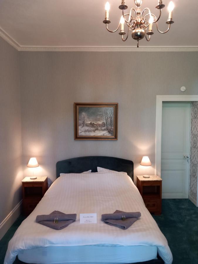 Chateau Maleplane Bed & Breakfast แซ็งต์-เลโอนาร์-เดอ-โนบลาต์ ภายนอก รูปภาพ