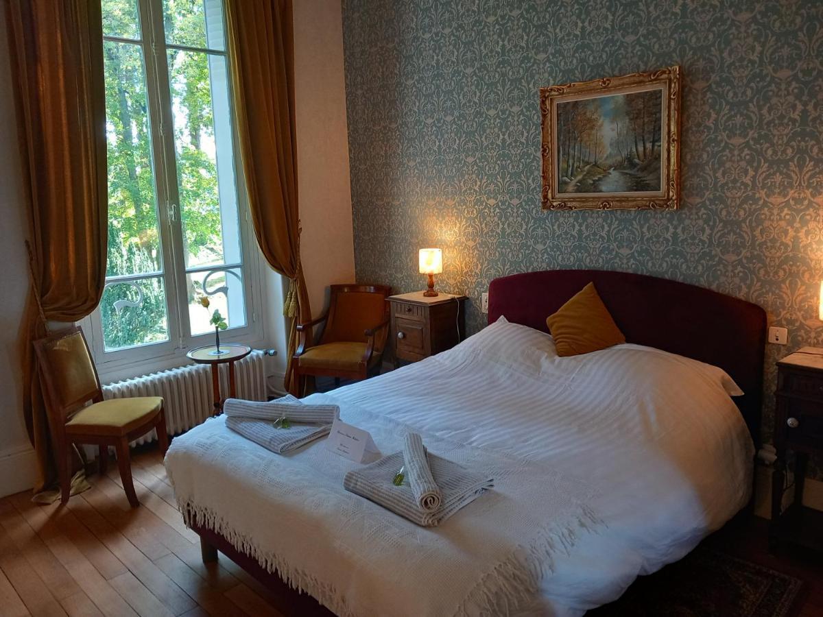 Chateau Maleplane Bed & Breakfast แซ็งต์-เลโอนาร์-เดอ-โนบลาต์ ภายนอก รูปภาพ